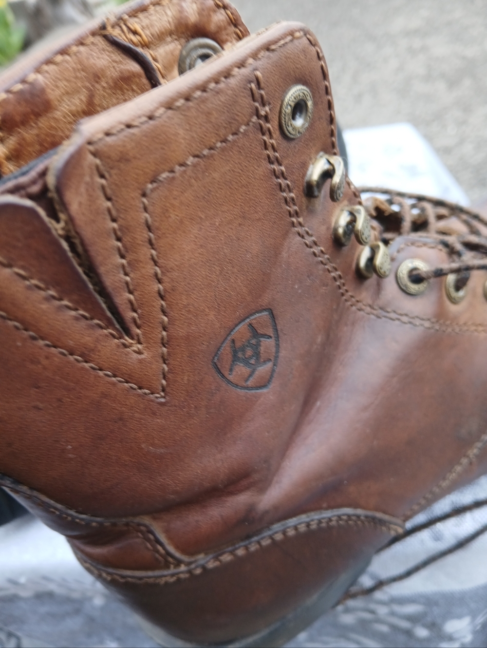 Ariat Women's Size 8 Brown Leather Lace-Up Work Boots - Picture 10 of 12